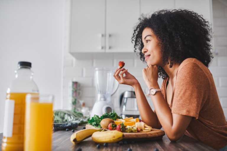 Makanan dan Mood: Hubungan Antara Apa yang Anda Makan dan Suasana Hati