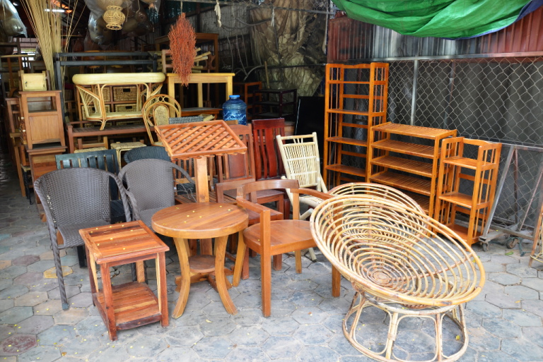 Manfaat Minyak Kelapa untuk Merawat Furnitur Kayu