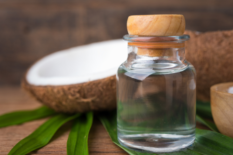 Apa Perbedaan Minyak Kelapa Biasa dan Virgin Coconut Oil (VCO)?