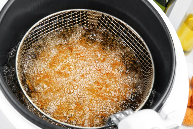 Menggoreng Camilan Tradisional dengan Minyak Kelapa: Tips dan Trik